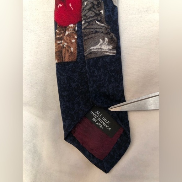 Saturday Evening Post Neck Tie 100% Silk Santa Christmas Kid on Santas Lap 1996 - Picture 13 of 16